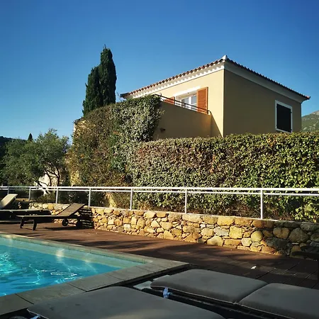 Villa Patrimonio * Patrimonio